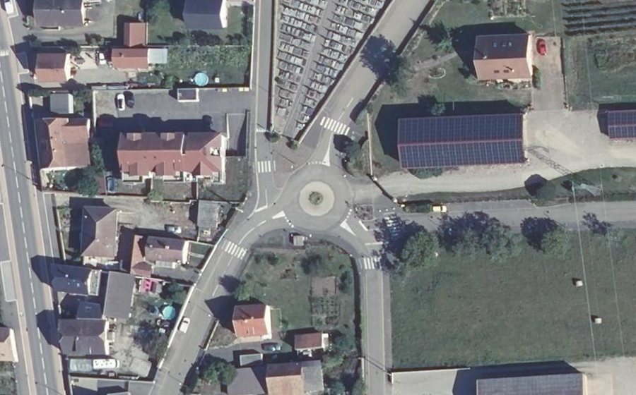 Vue aérienne du Mini-giratoire n°735736030