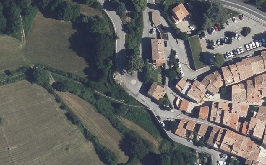 Vue aérienne du Mini-giratoire n°736464713