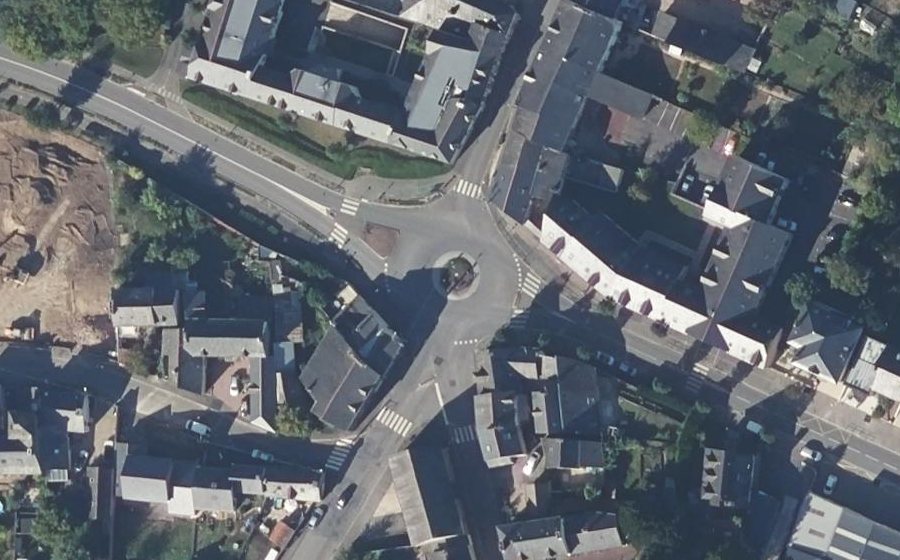 Vue aérienne du Rond-point anonyme n°10074022