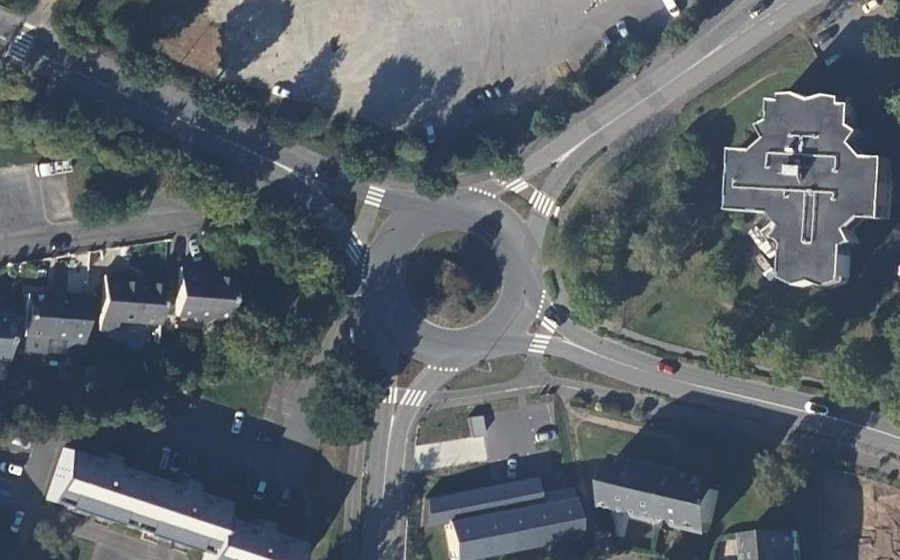 Vue aérienne du Rond-point anonyme n°10074024