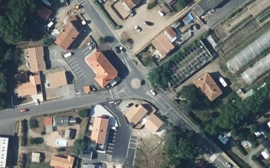 Vue aérienne du Rond-point anonyme n°1007414030
