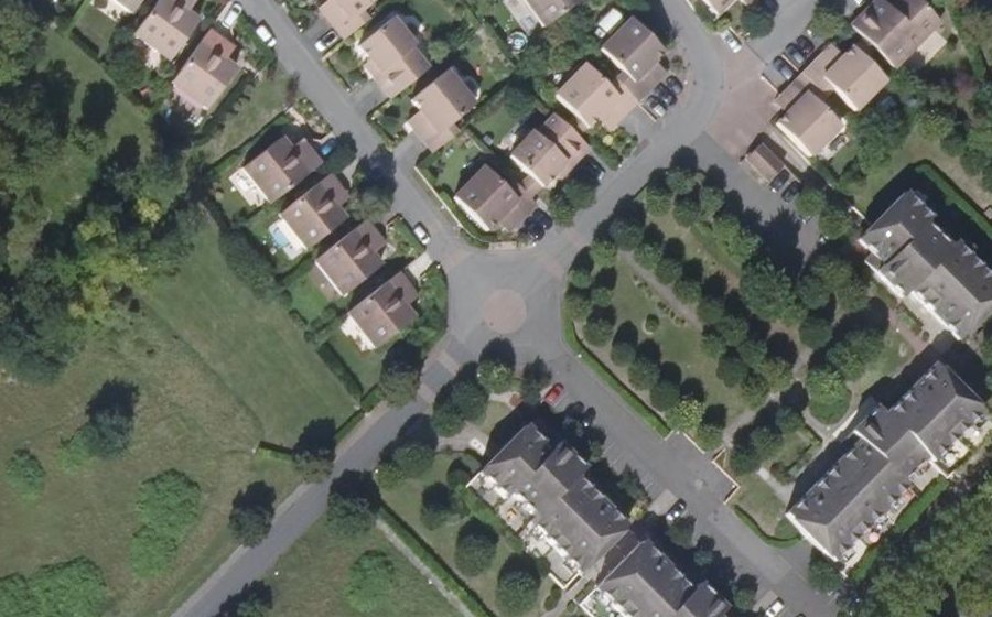 Vue aérienne du Mini-giratoire n°748873355