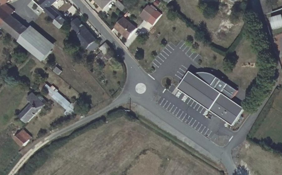 Vue aérienne du Mini-giratoire n°754104303