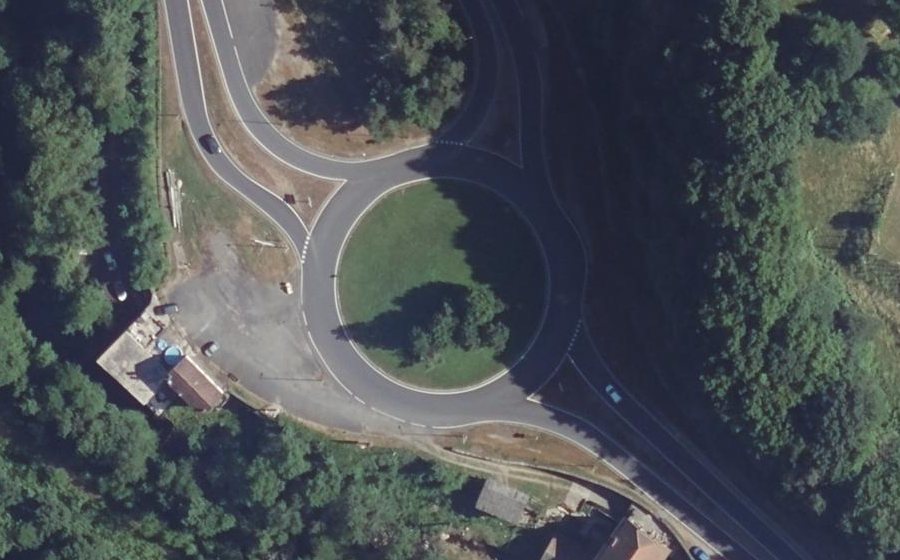 Vue aérienne du Rond-point anonyme n°10075618