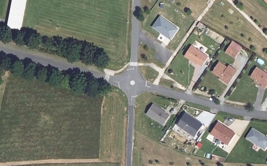 Vue aérienne du Mini-giratoire n°759948412
