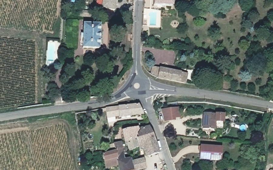 Vue aérienne du Mini-giratoire n°767252861
