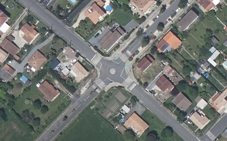 Vue aérienne du Mini-giratoire n°771335919