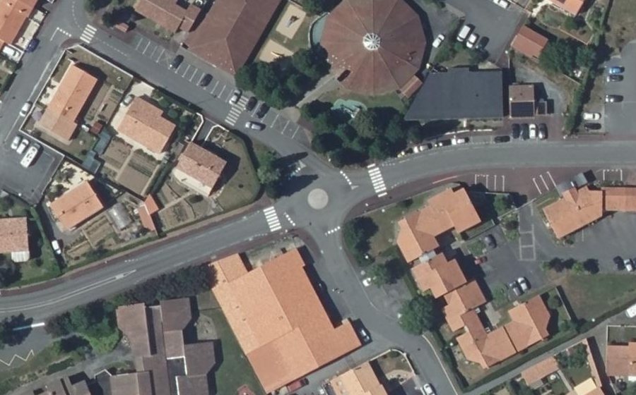 Vue aérienne du Mini-giratoire n°775874138
