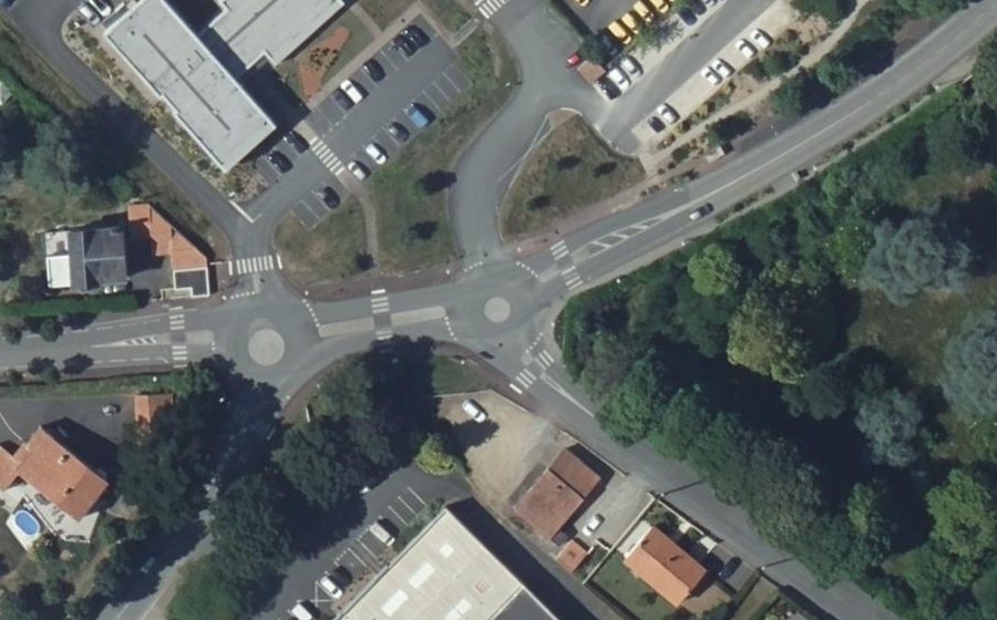 Vue aérienne du Mini-giratoire n°775874232