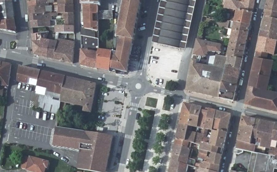 Vue aérienne du Mini-giratoire n°777319726
