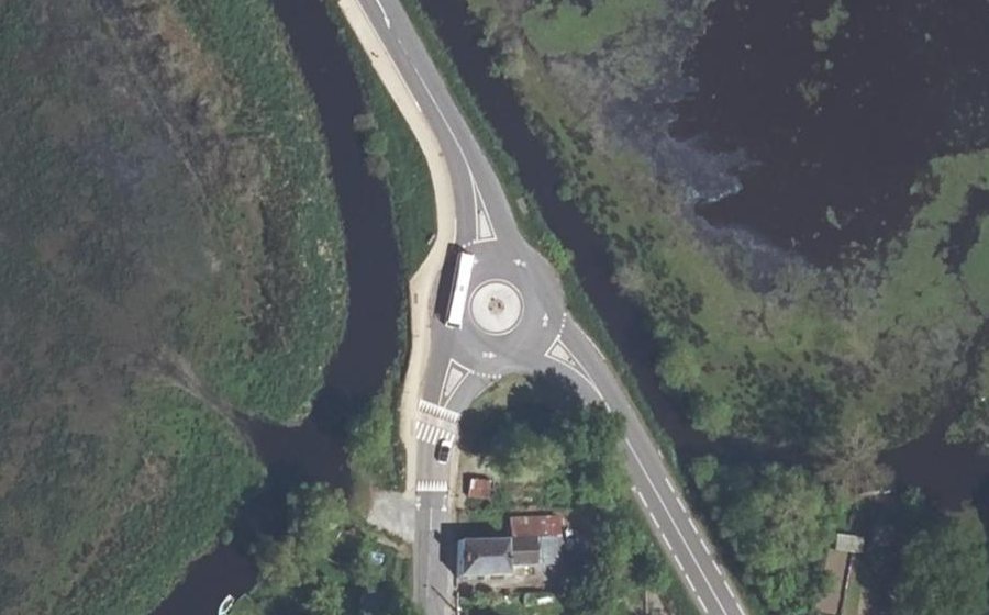 Vue aérienne du Rond-point anonyme n°1007777580