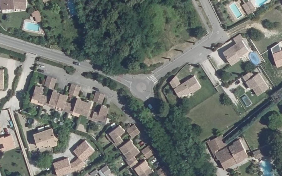 Vue aérienne du Mini-giratoire n°785511804