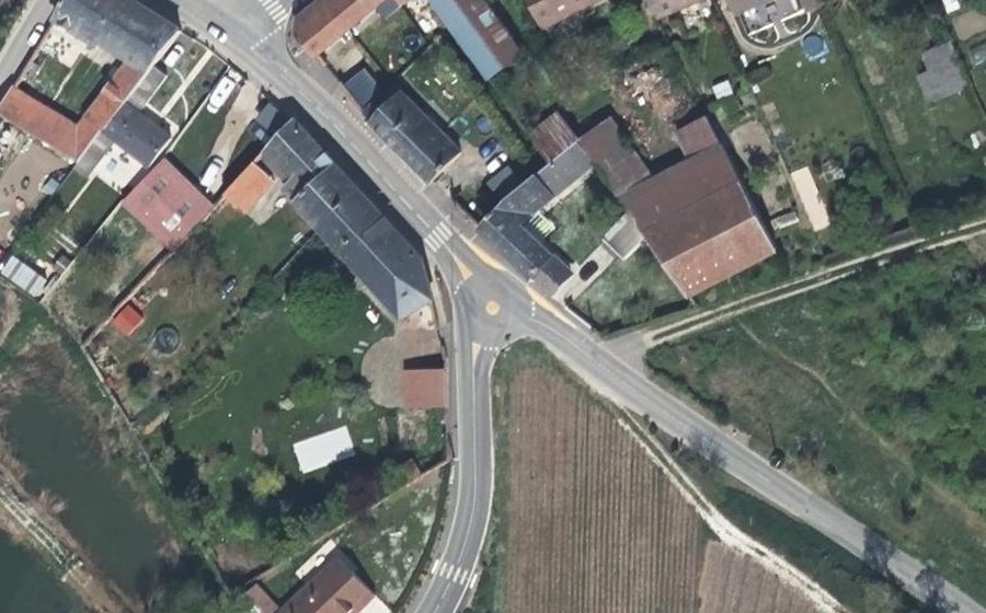 Vue aérienne du Mini-giratoire n°787681439