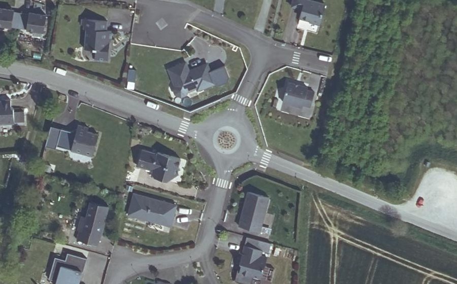 Vue aérienne du Mini-giratoire n°795345168