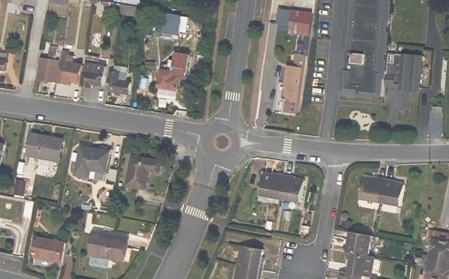 Vue aérienne du Mini-giratoire n°796499655
