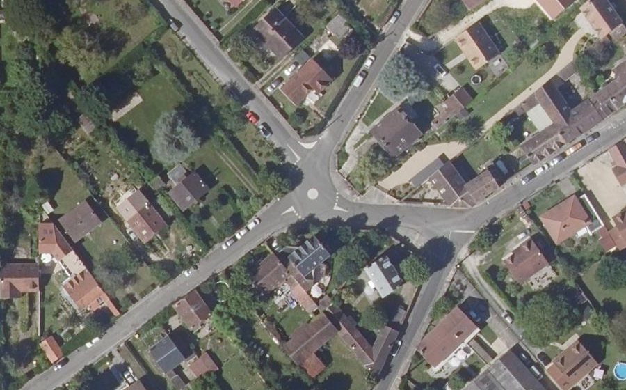 Vue aérienne du Mini-giratoire n°798038879
