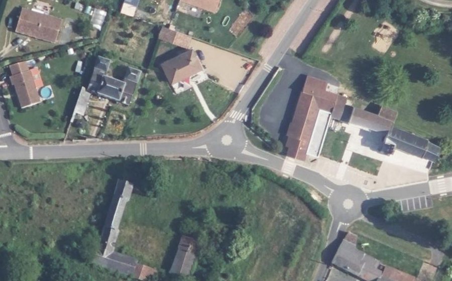 Vue aérienne du Mini-giratoire n°798838932