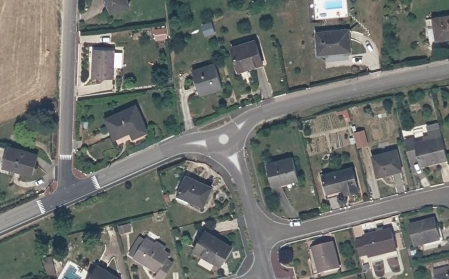 Vue aérienne du Mini-giratoire n°804252259