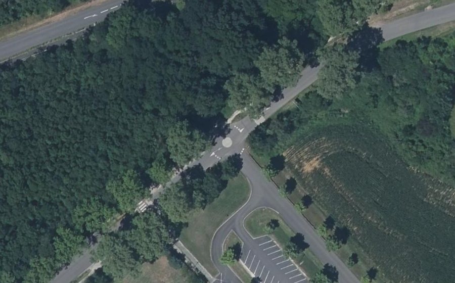 Vue aérienne du Mini-giratoire n°810487294