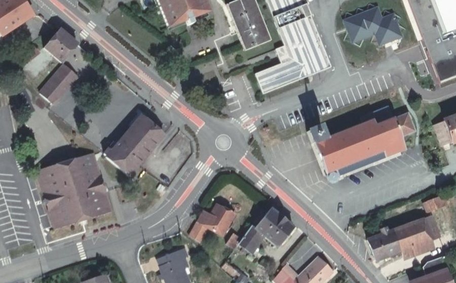 Vue aérienne du Mini-giratoire n°813879570