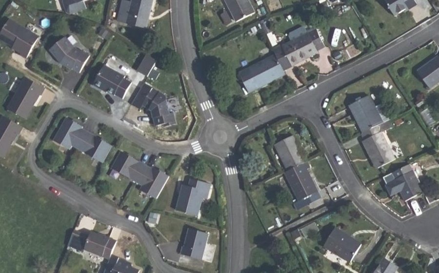 Vue aérienne du Mini-giratoire n°820421276