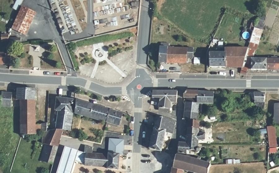 Vue aérienne du Mini-giratoire n°830371927