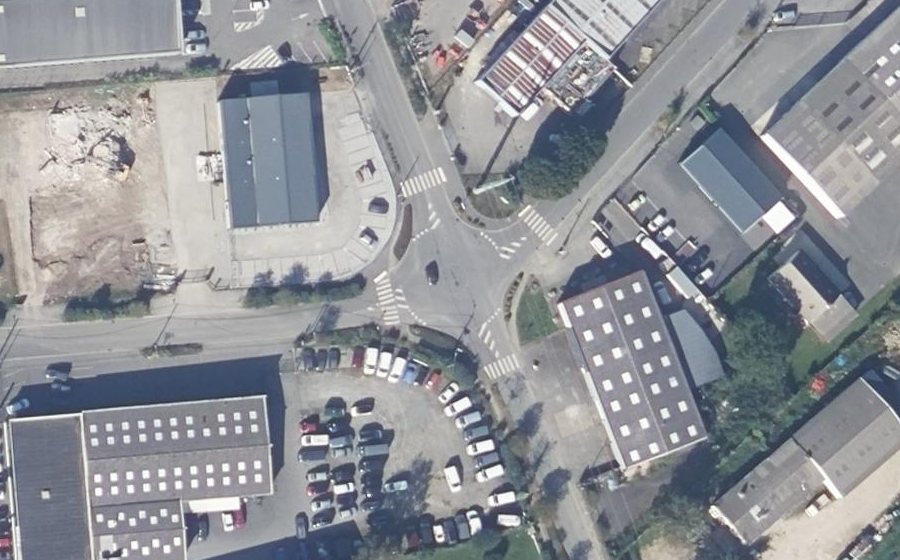 Vue aérienne du Mini-giratoire n°846260310