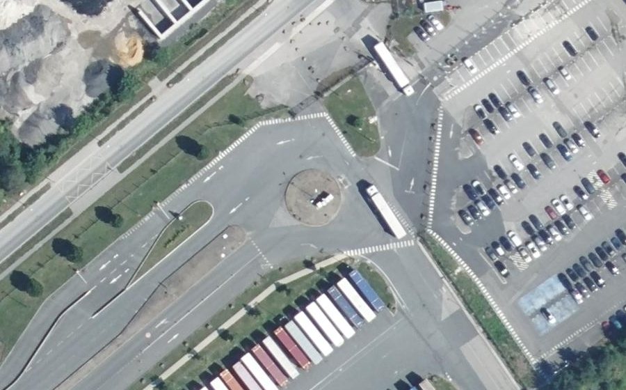 Vue aérienne du Rond-point anonyme n°1008740312