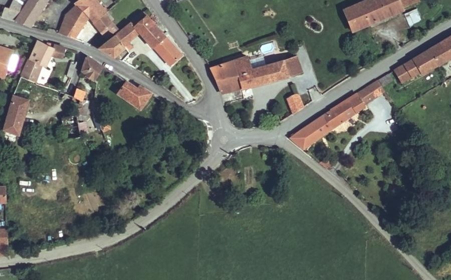 Vue aérienne du Mini-giratoire n°880514077
