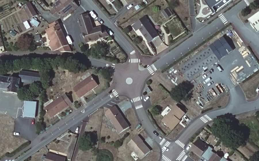 Vue aérienne du Mini-giratoire n°882561697