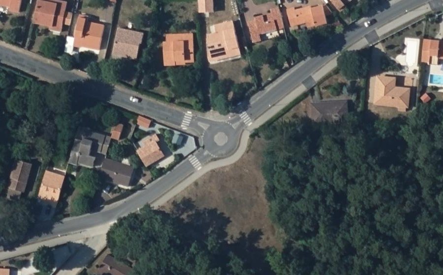 Vue aérienne du Mini-giratoire n°883083701