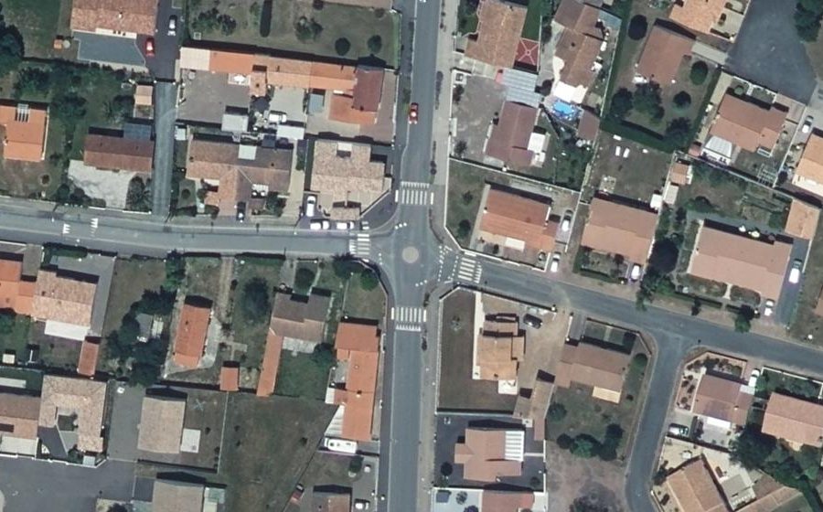 Vue aérienne du Mini-giratoire n°883167061