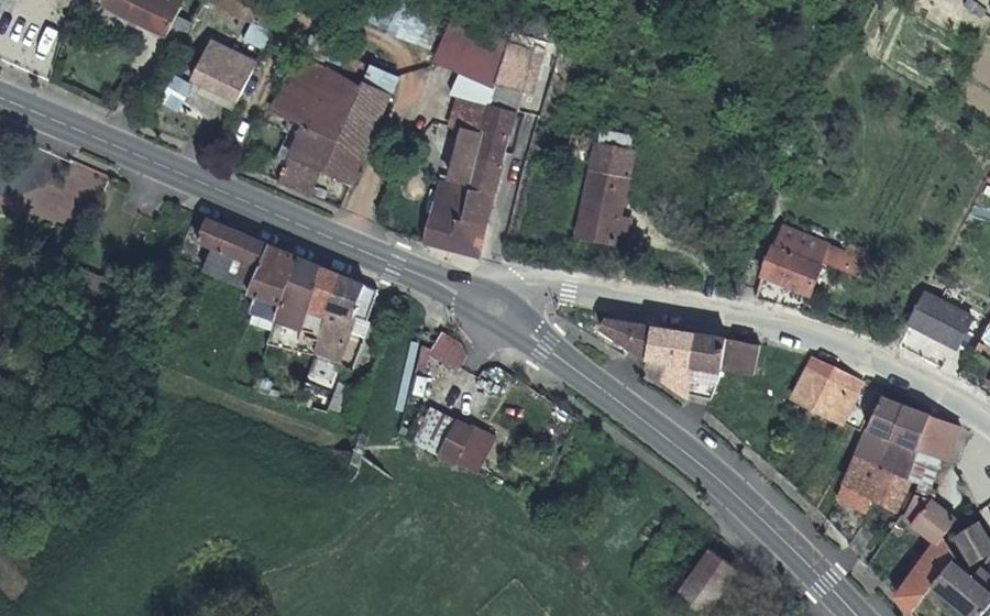 Vue aérienne du Mini-giratoire n°888602571