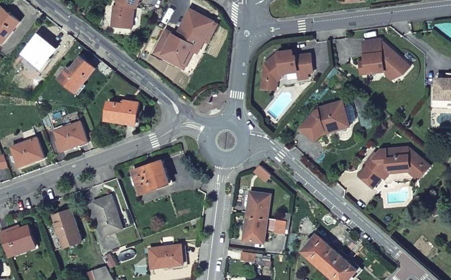 Vue aérienne du Mini-giratoire n°888777240