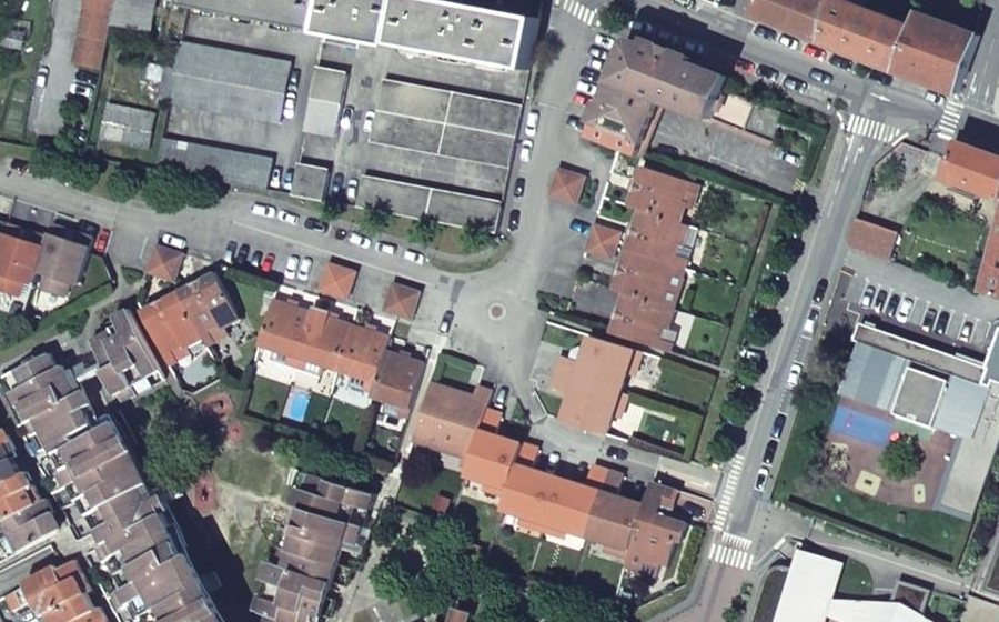 Vue aérienne du Mini-giratoire n°888778219