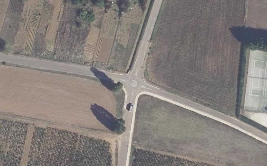 Vue aérienne du Mini-giratoire n°889081678