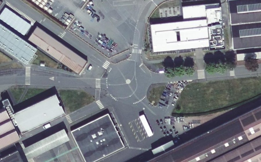 Vue aérienne du Mini-giratoire n°893333634