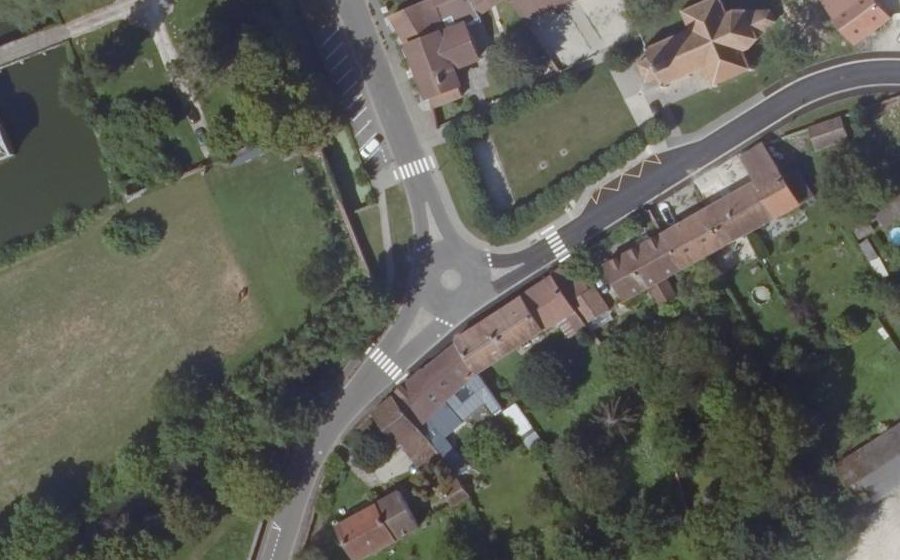 Vue aérienne du Mini-giratoire n°899691931