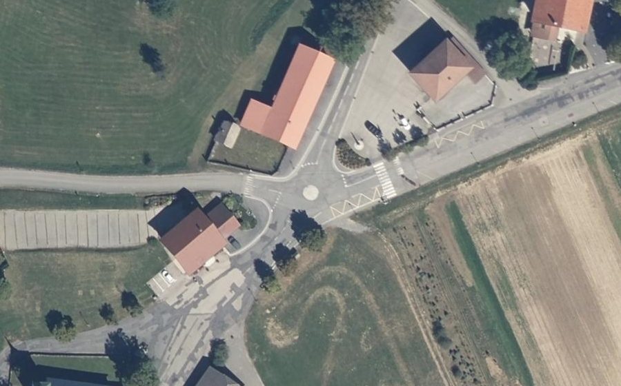 Vue aérienne du Mini-giratoire n°900471190