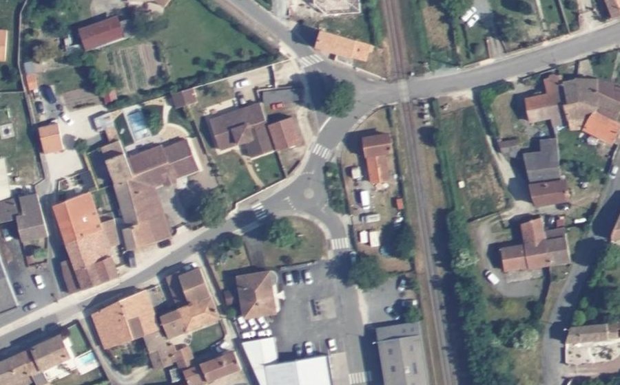 Vue aérienne du Mini-giratoire n°906229587