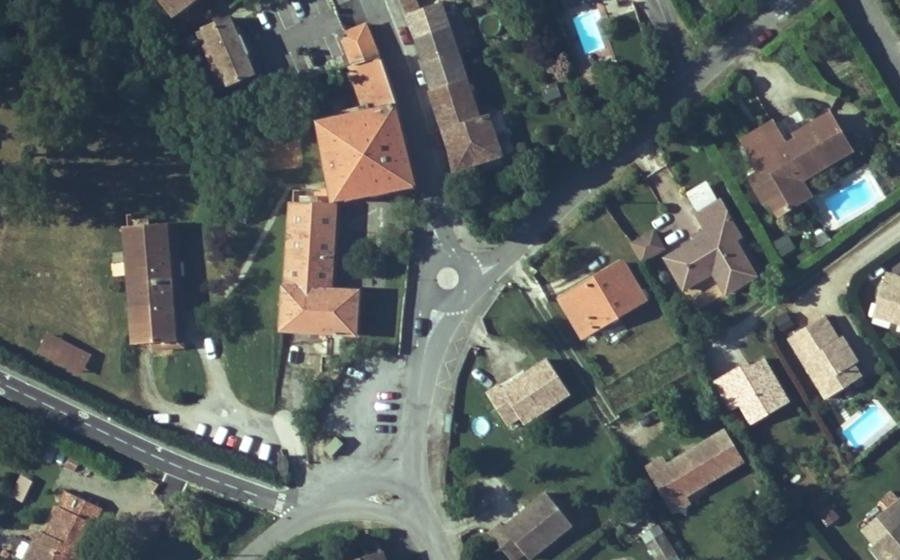 Vue aérienne du Rond-point anonyme n°1009063747