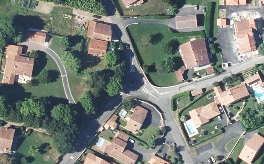 Vue aérienne du Mini-giratoire n°906660459