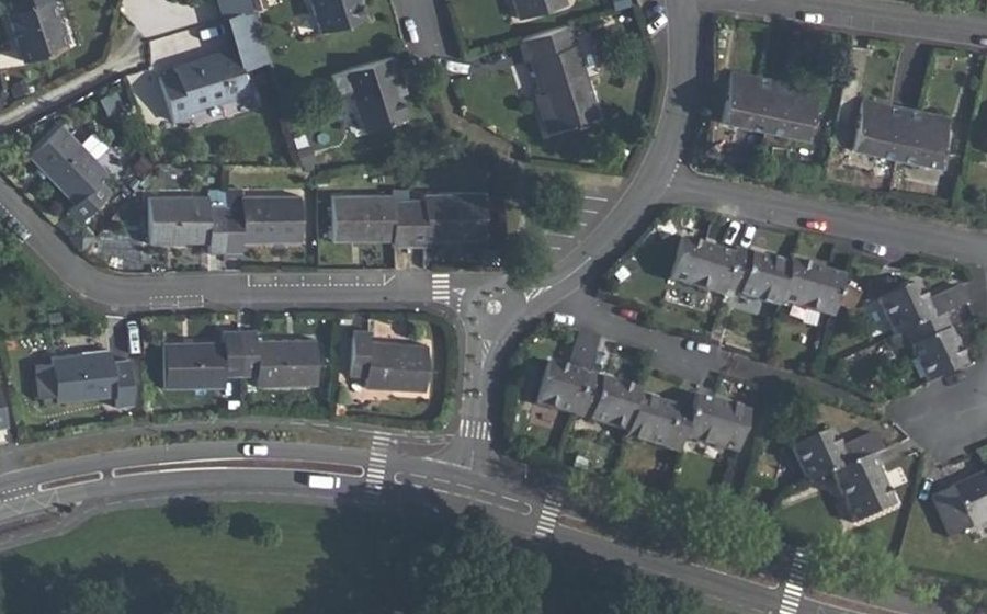 Vue aérienne du Mini-giratoire n°916719032