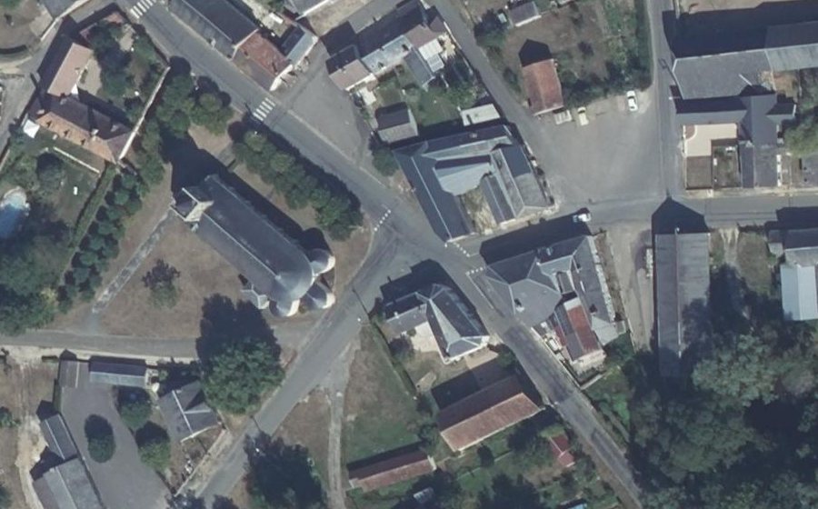 Vue aérienne de la Place de l'Église