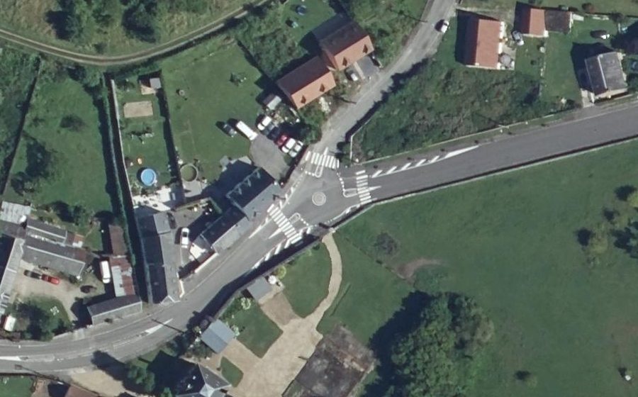 Vue aérienne du Mini-giratoire n°919860176