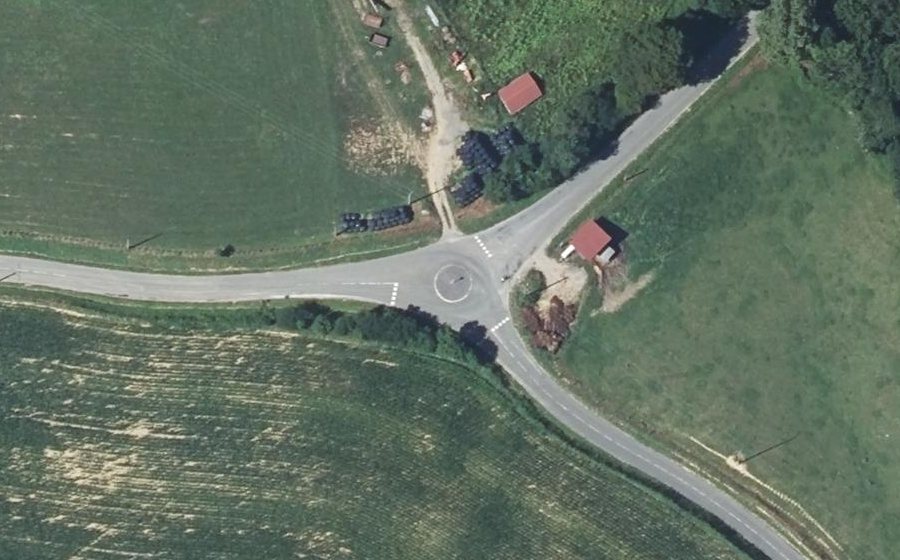 Vue aérienne du Mini-giratoire n°923183840