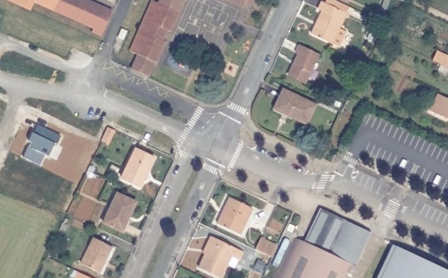 Vue aérienne du Mini-giratoire n°923615633