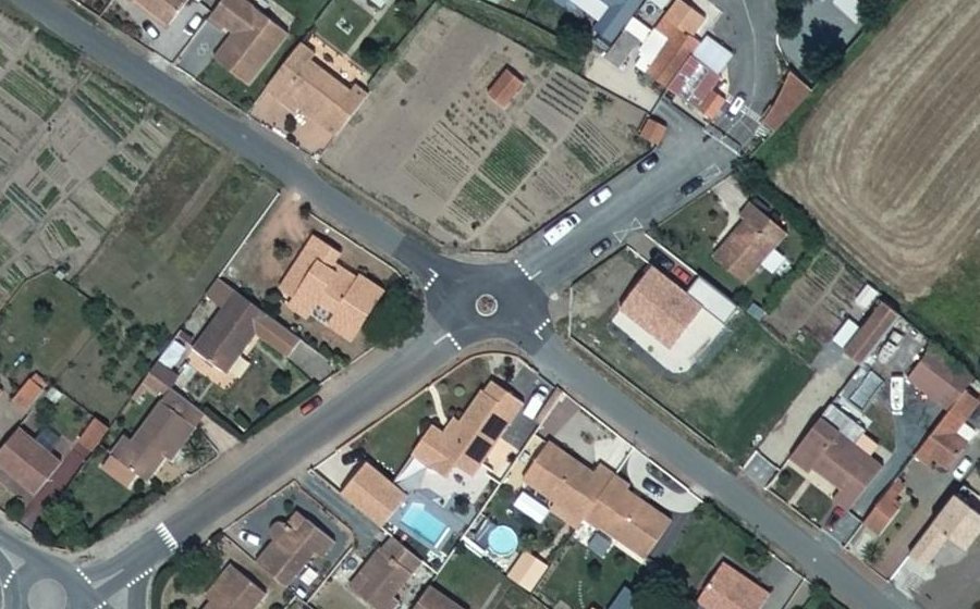 Vue aérienne du Mini-giratoire n°925701374
