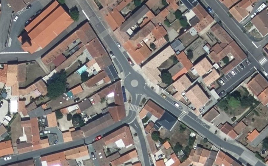 Vue aérienne du Mini-giratoire n°925701594