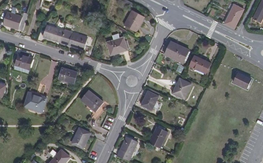 Vue aérienne du Mini-giratoire n°939316323